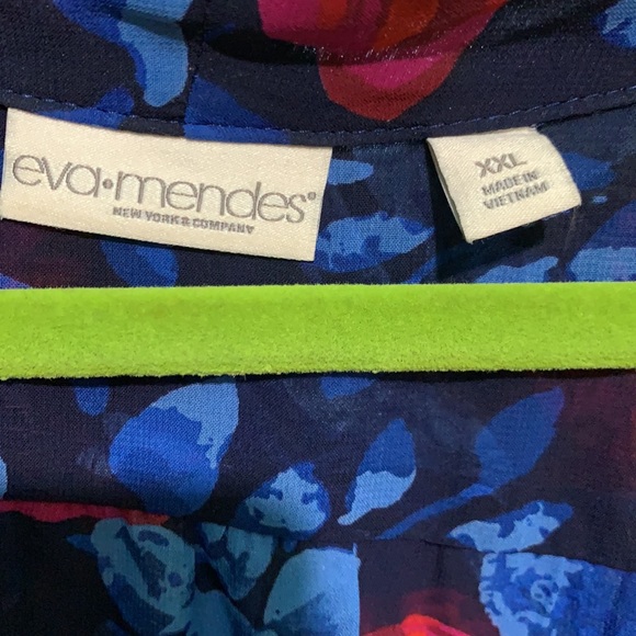 NY&C Eva Mendez Collection Floral Blouse - Picture 5 of 5